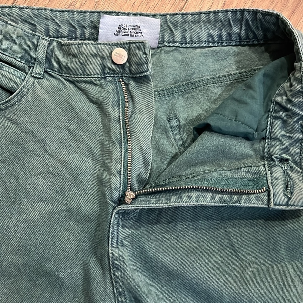 BONGO green straight leg raw hem jeans, size 29 - Picture 4 of 7